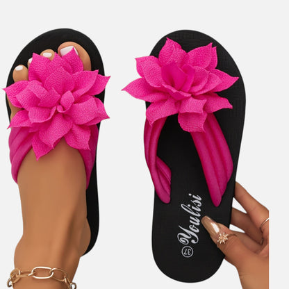 Women’s Floral Flip Flops – All-Season Elegance