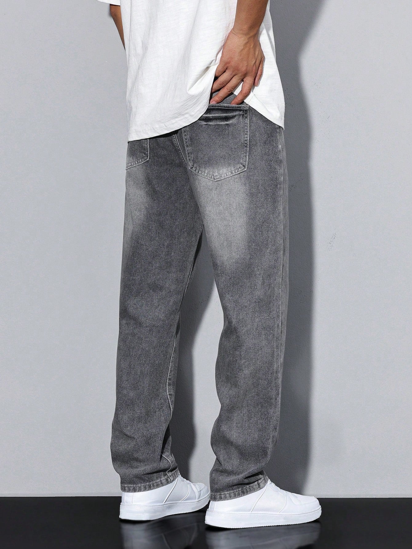 Maison Aurelle - Men's Jeans High-Quality Denim Relaxed Fit Urban Style 8