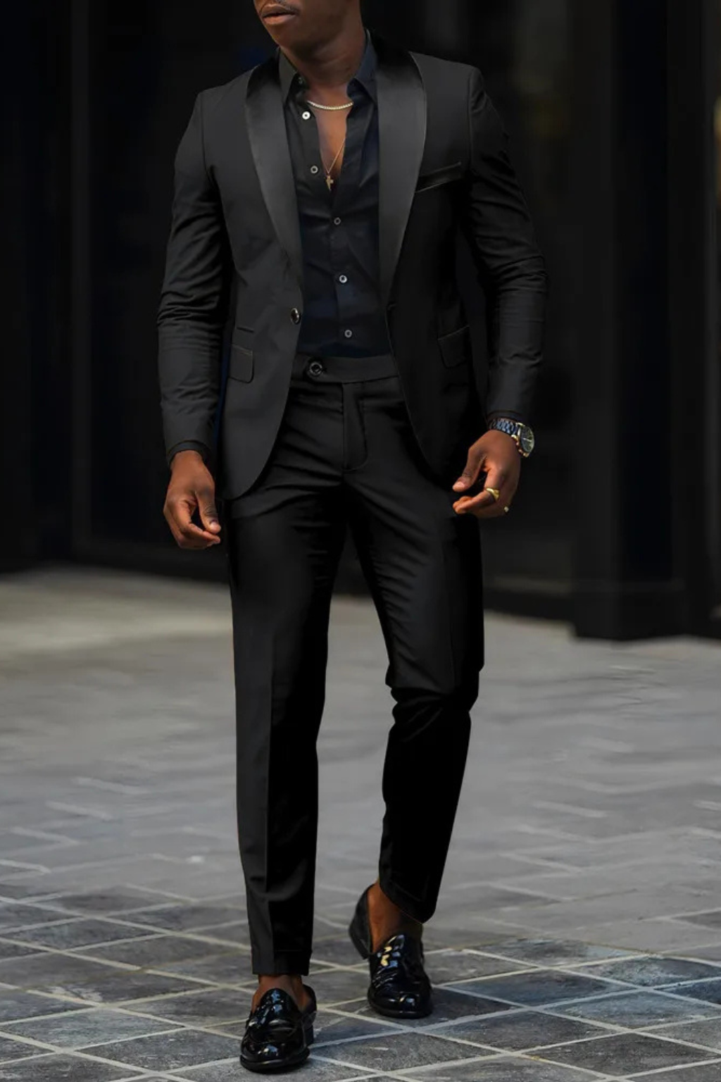 Maison Aurelle - Men’s Suit High-Quality Fabric Tailored Fit Elegant Design 1