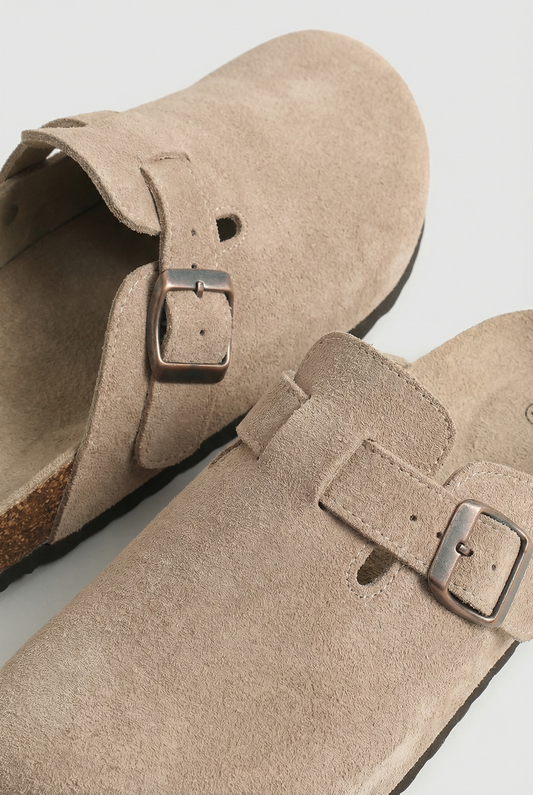 Maison Aurelle - Women’s Suede Clogs Comfortable Arch Support Casual Style 2