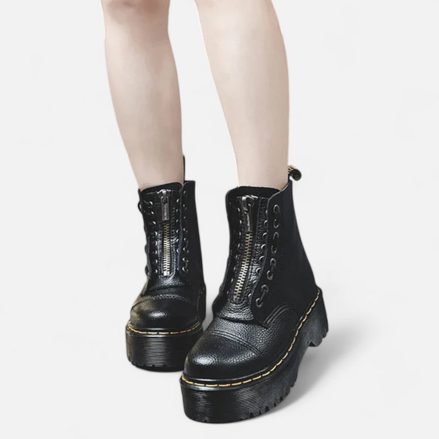 Maison Aurelle Women's Platform Chelsea Boots | Premium Leather, Chic Comfort